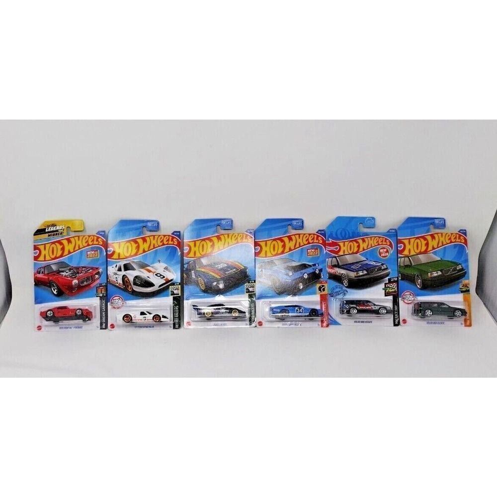 Hot Wheels Legends Winner / Retro Racers / Daredevil / Wagons Lot of 6 Vehicles